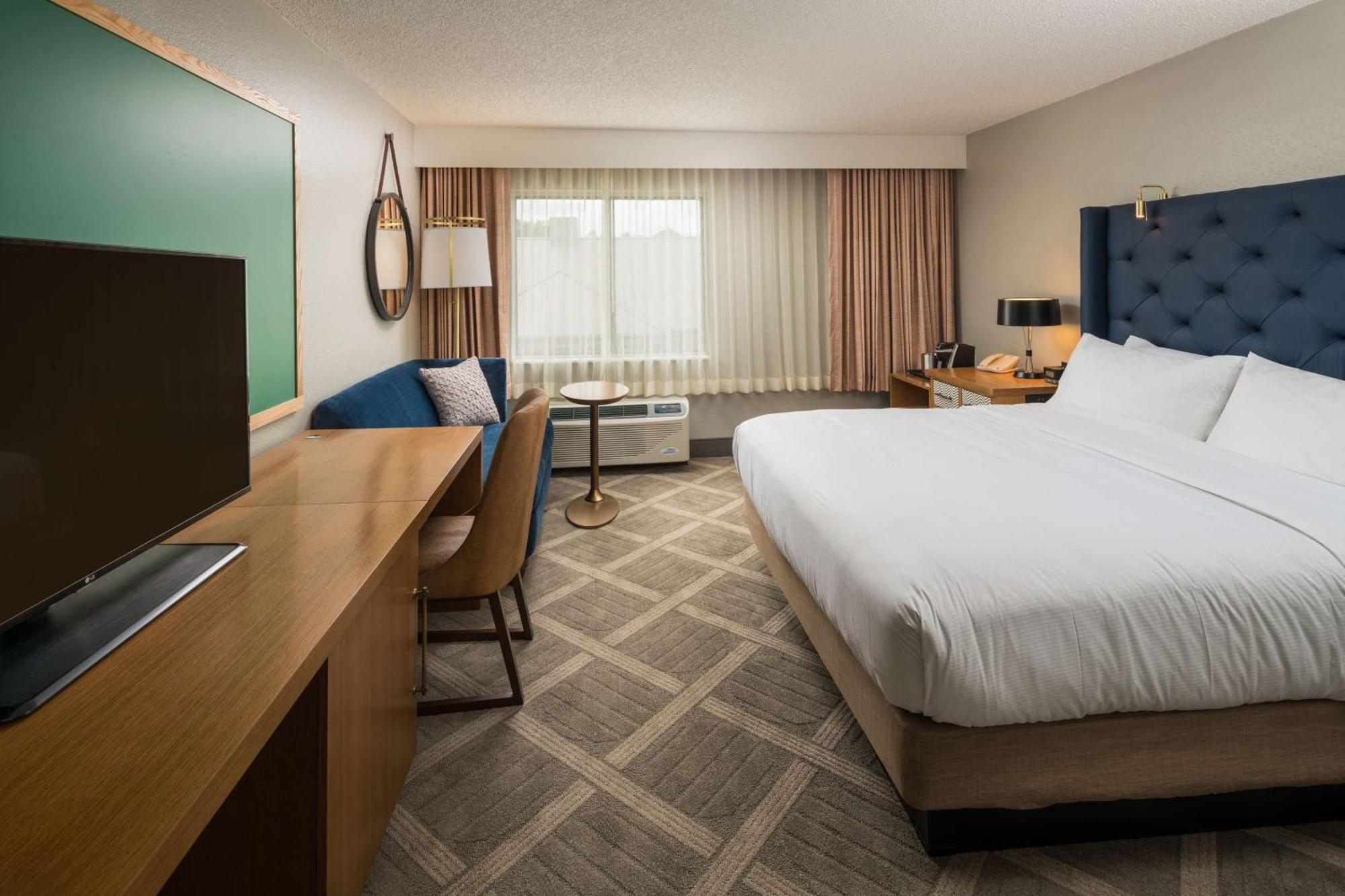 Doubletree By Hilton Gainesville Bagian luar foto
