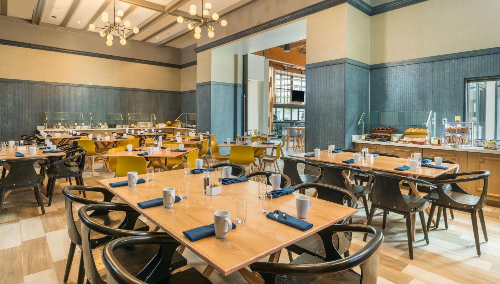 Doubletree By Hilton Gainesville Bagian luar foto